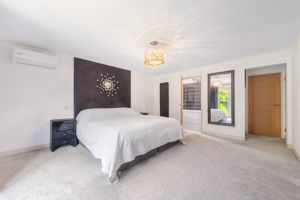 Master Bedroom (1)- click for photo gallery